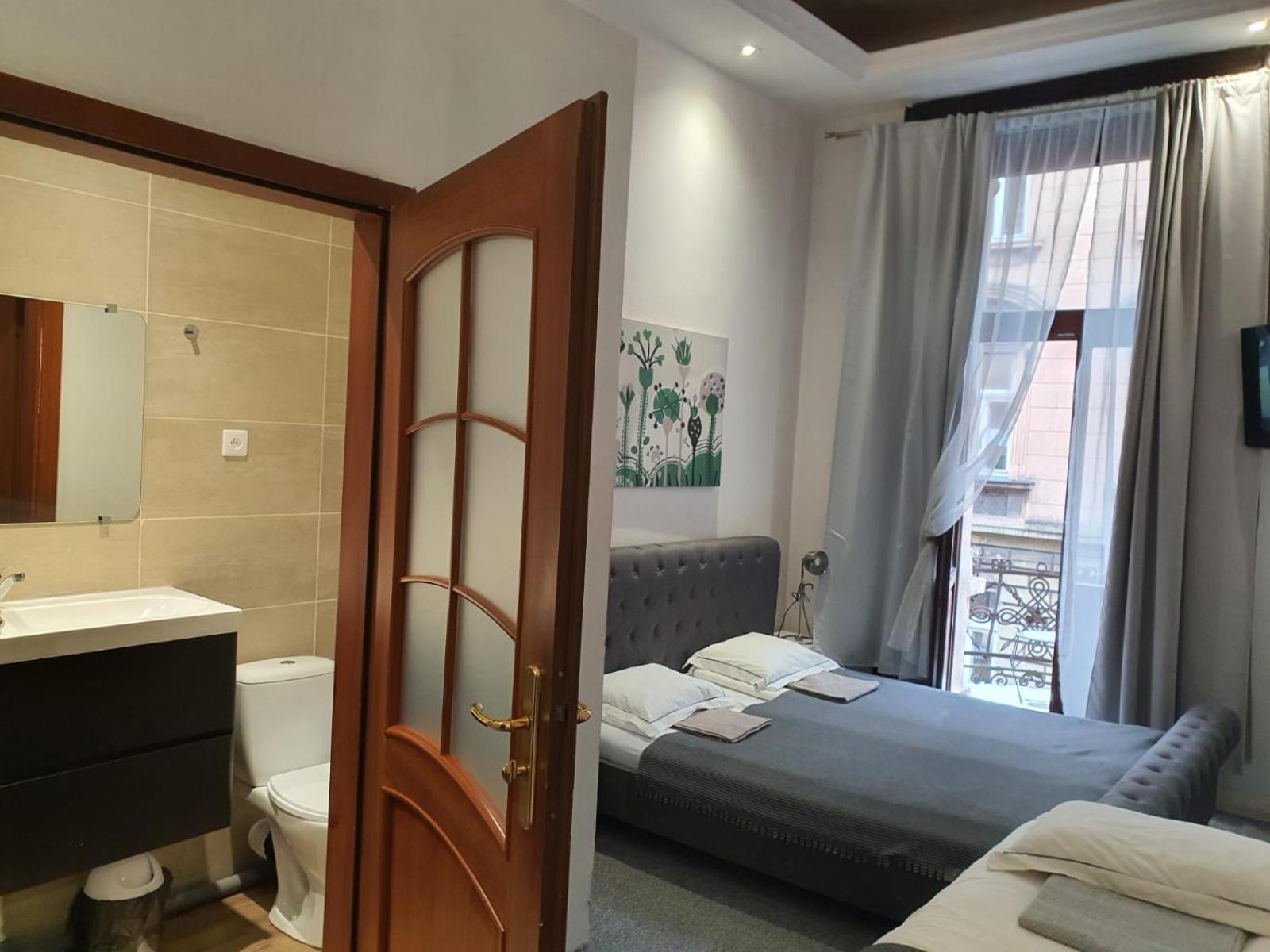 Harmony Aparthotel Cracovie Extérieur photo