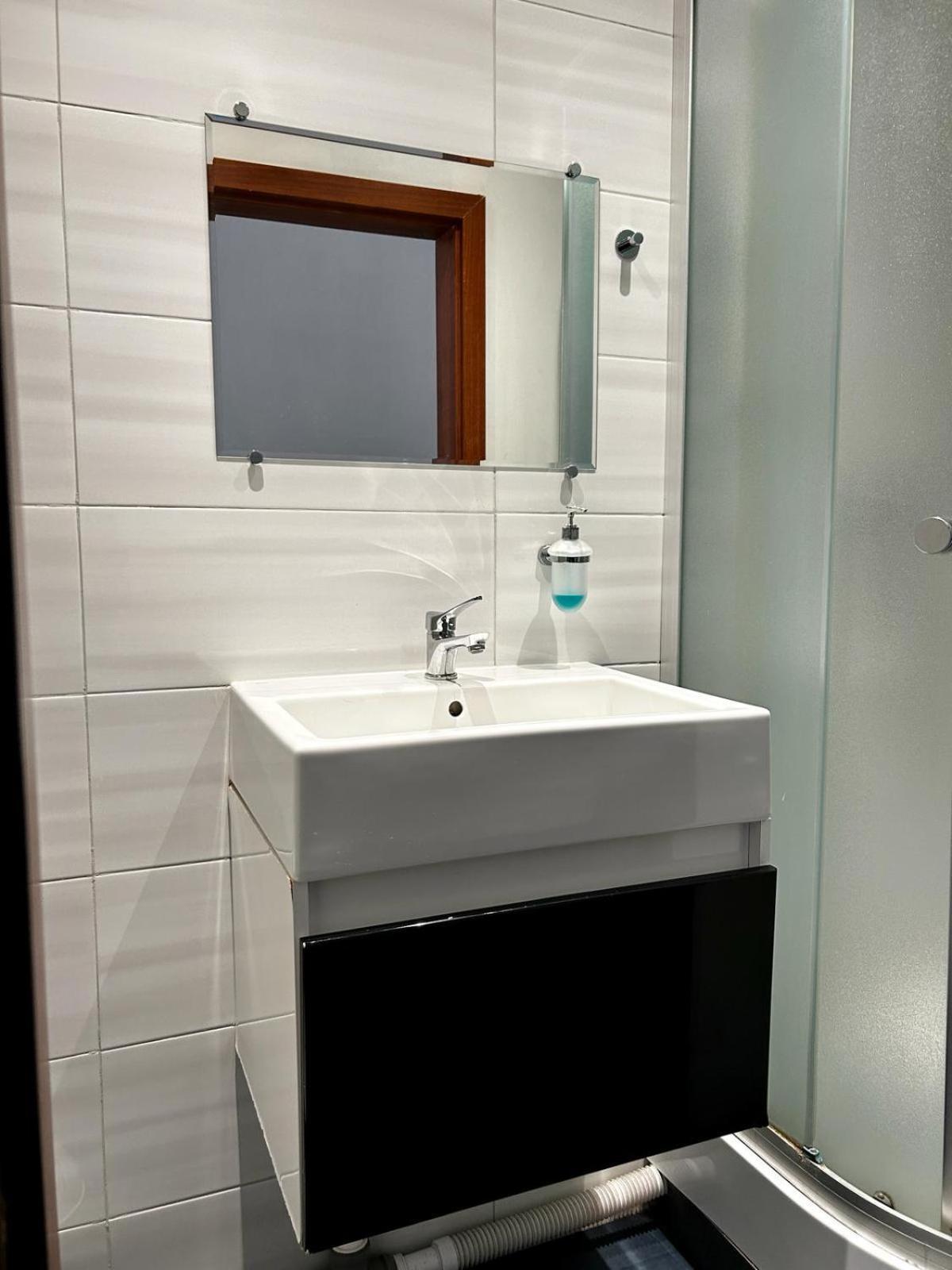 Harmony Aparthotel Cracovie Extérieur photo