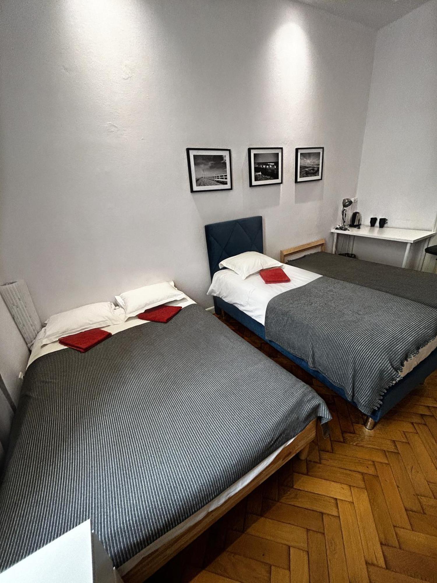 Harmony Aparthotel Cracovie Extérieur photo