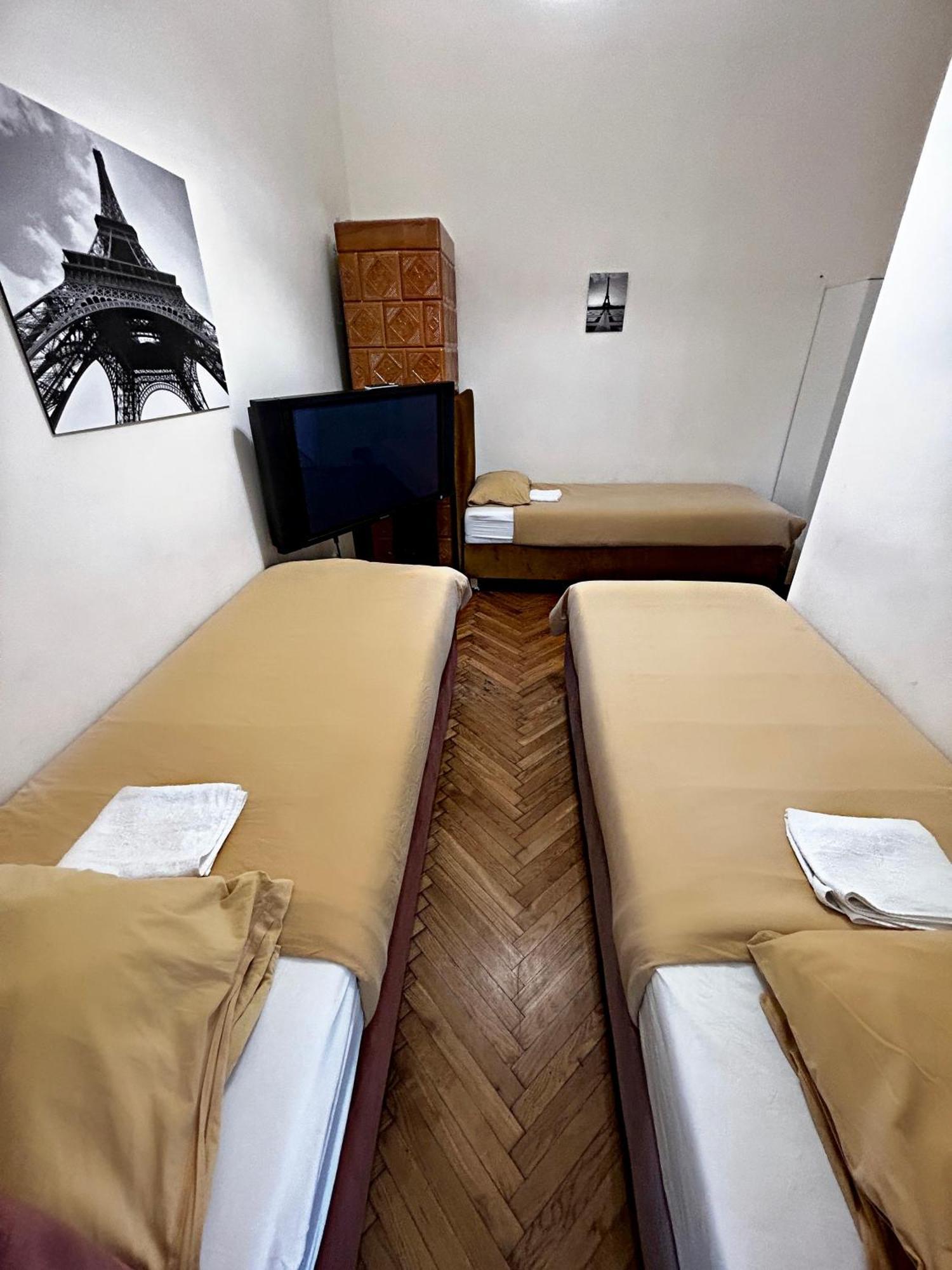 Harmony Aparthotel Cracovie Extérieur photo